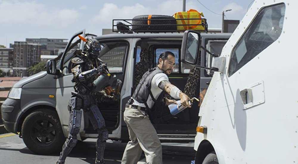 「チャッピー」ホセ・パブロ・カンティージョ & シャルト・コプリーの画像