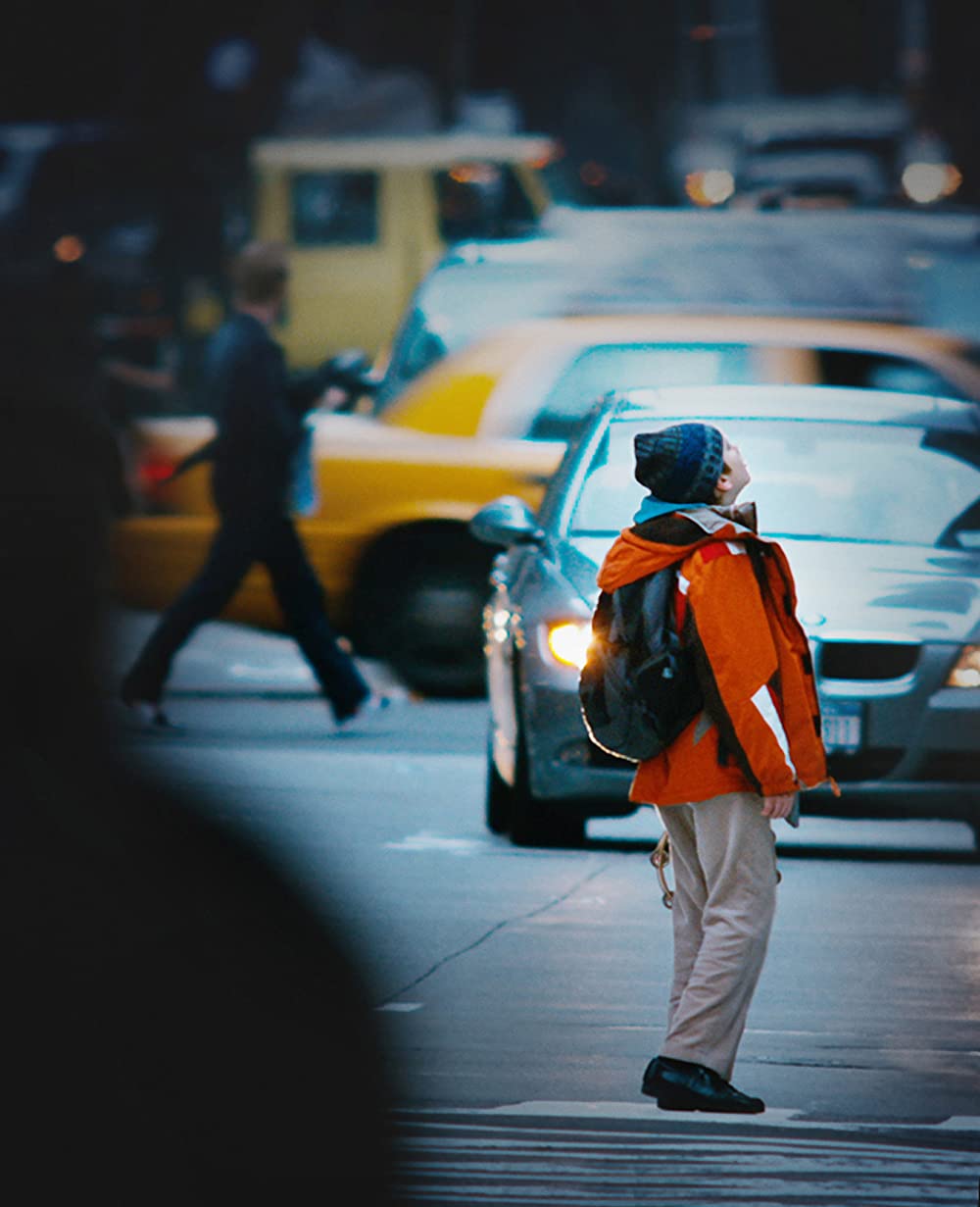 ものすごくうるさくて、ありえないほど近いの画像