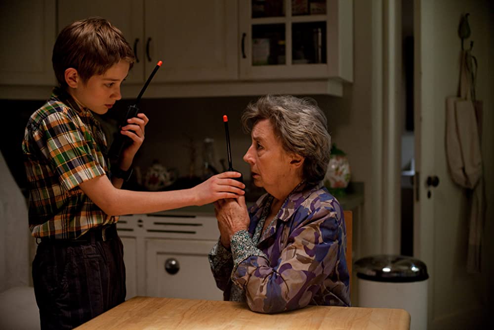 ものすごくうるさくて、ありえないほど近いの画像