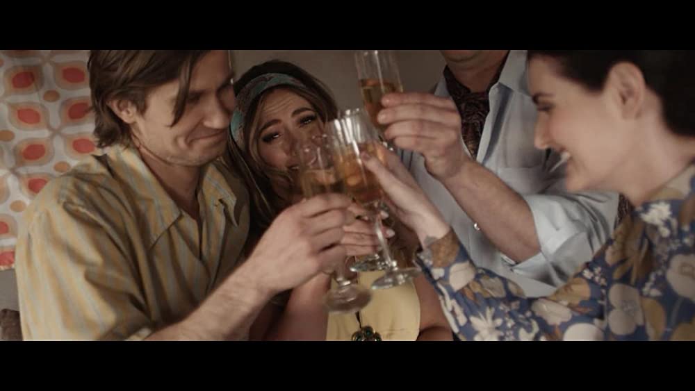 「ハリウッド 1969 シャロン・テートの亡霊」ヒラリー・ダフ & ジョナサン・ベネット & パベウ・シャイダ & リディア・ハーストの画像