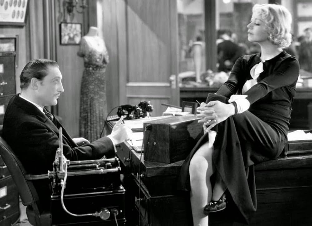 従業員通用口の画像