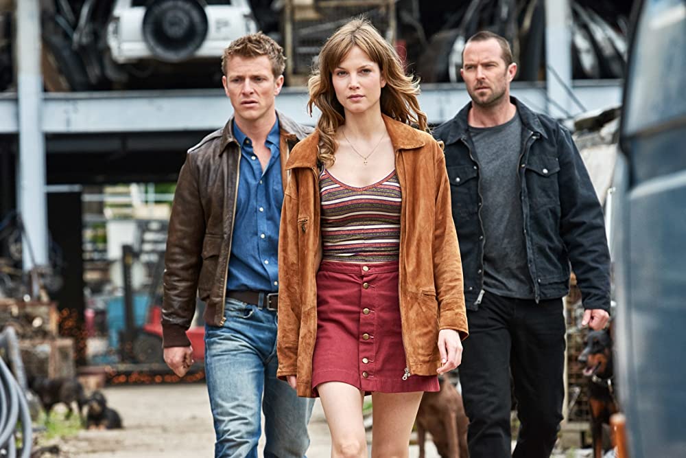 「ネイビーシールズ ナチスの金塊を奪還せよ！」サリバン・ステイプルトン & シルビア・フークス & チャーリー・ビューリーの画像