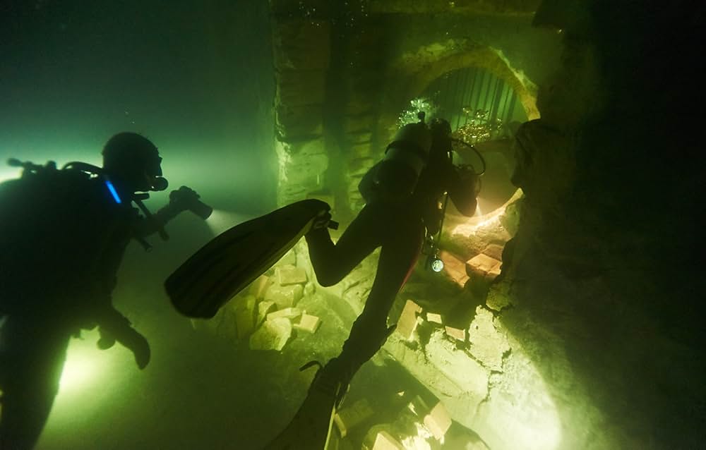 ネイビーシールズ ナチスの金塊を奪還せよ！の画像