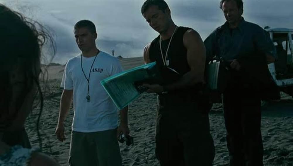 ミラ・クニス 監禁島の画像