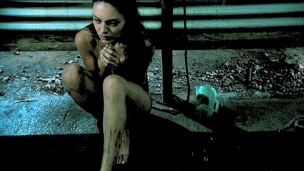 ミラ・クニス 監禁島の画像