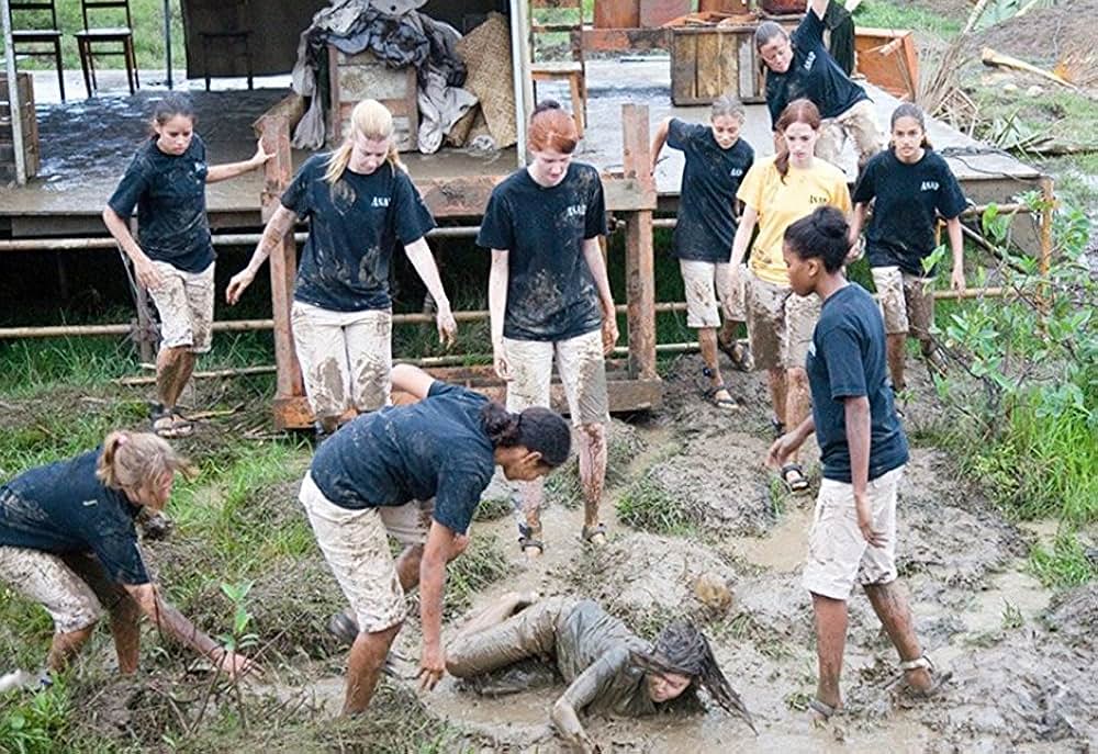 ミラ・クニス 監禁島の画像