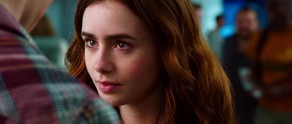 「あと1センチの恋」リリー・コリンズ & サム・クラフリンの画像