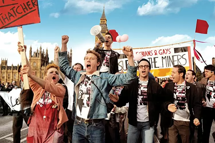 「パレードへようこそ」ジョセフ・ギルガン & ジョージ・マッケイ & フェイ・マーセイの画像