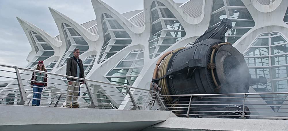 「トゥモローランド」ジョージ・クルーニー & ブリット・ロバートソンの画像