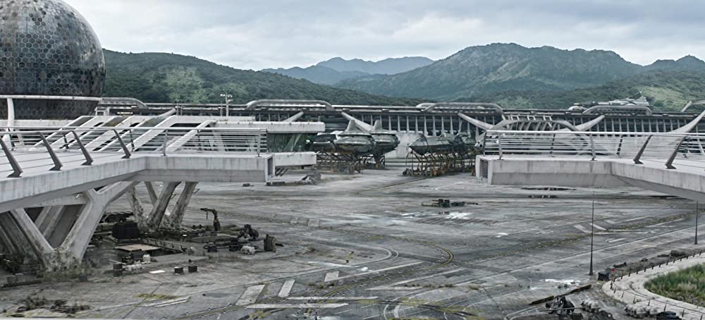 トゥモローランドの画像