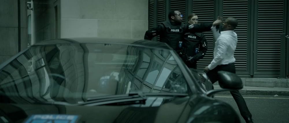 アノマリーの画像