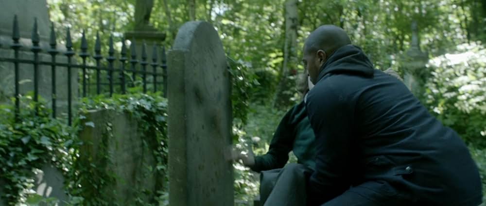 アノマリーの画像