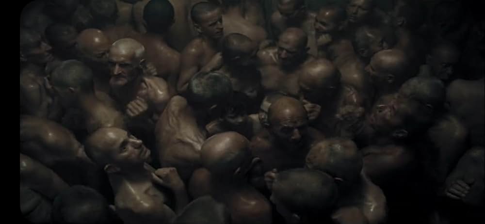 縞模様のパジャマの少年の画像