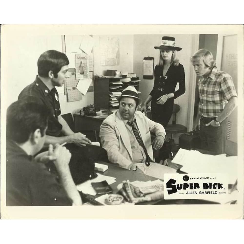 泣く女／ピンク・ハードボイルド アブノーマル殺人事件の画像