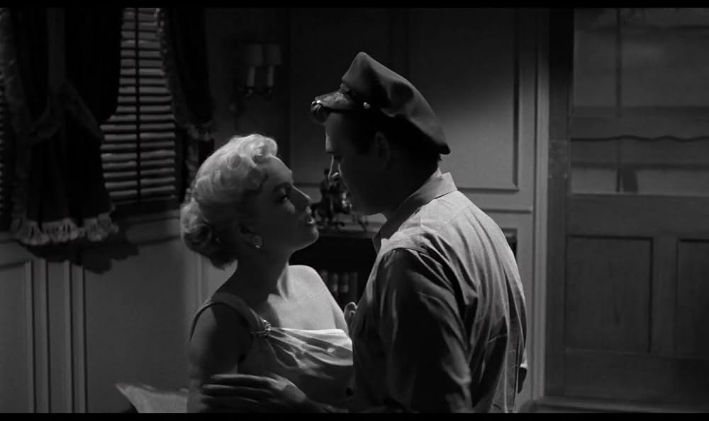 半魚人我らの中を往くの画像