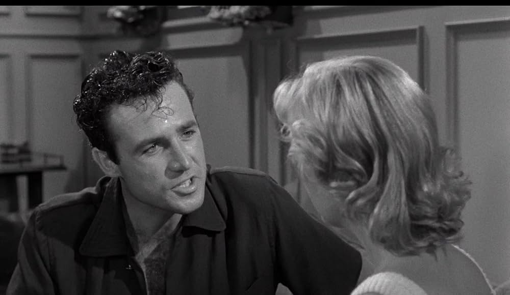 半魚人我らの中を往くの画像