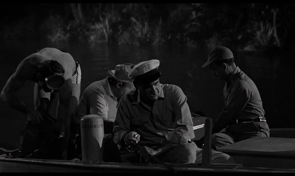 半魚人我らの中を往くの画像