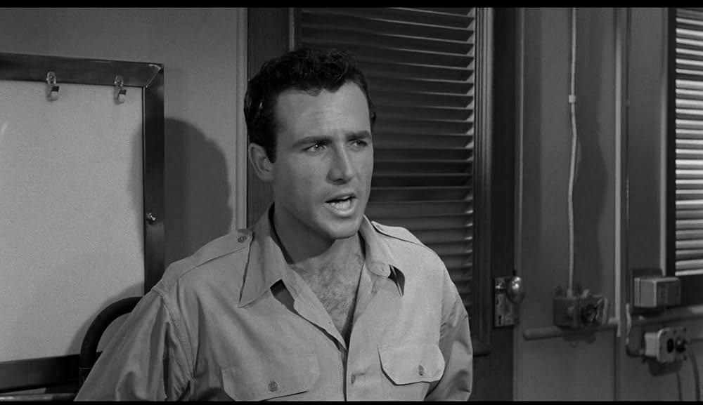 半魚人我らの中を往くの画像