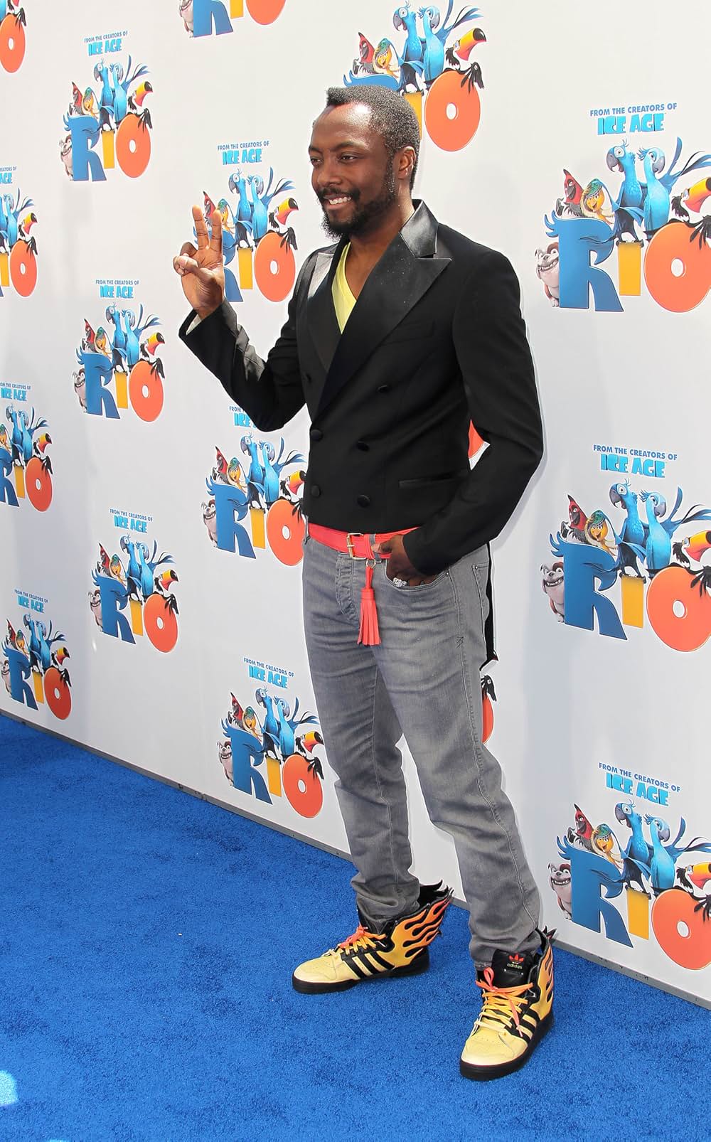 ブルー 初めての空への画像