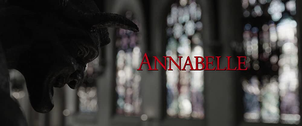 アナベル 死霊館の人形の画像