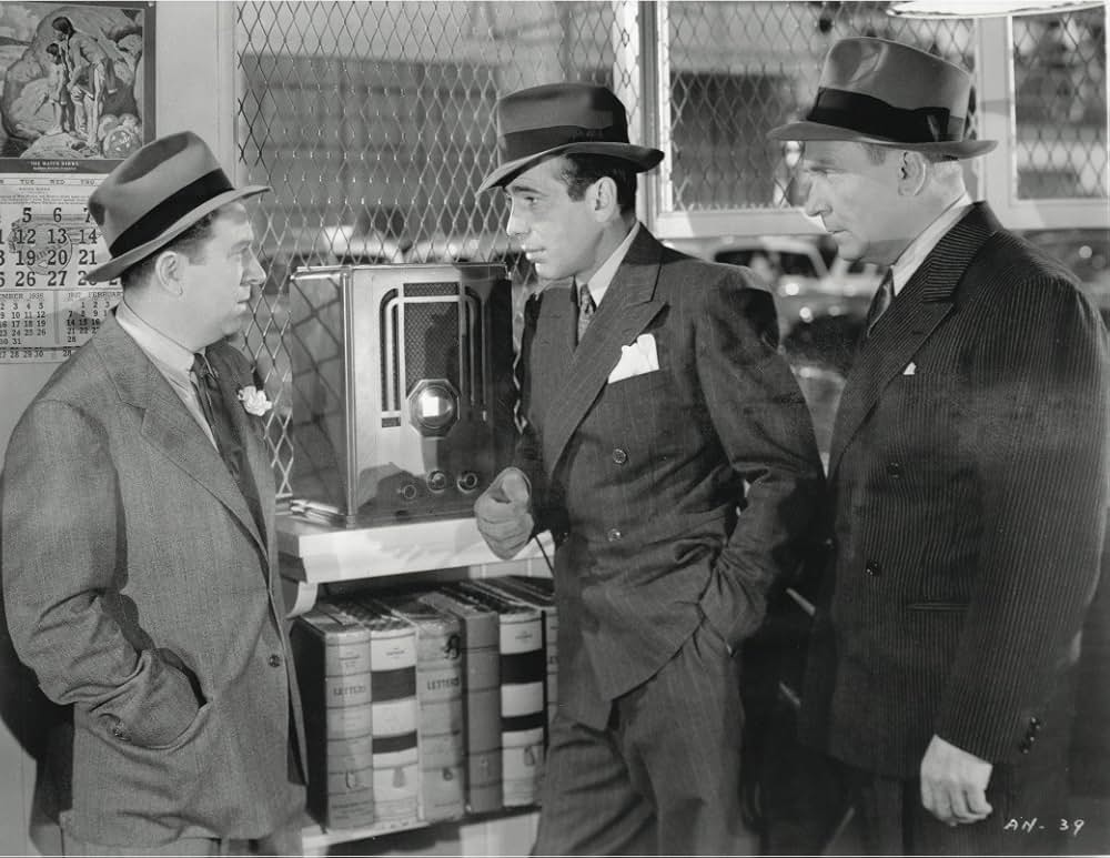 真夜中のスパイの画像