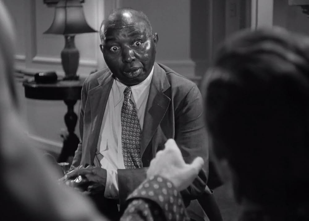 真夜中のスパイの画像