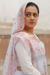 Spruha Joshiの画像