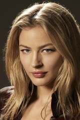 Tabrett Bethellの画像