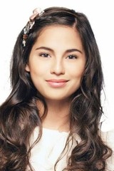 Jasmine Curtis-Smithの画像