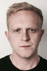 Josef Daviesの画像