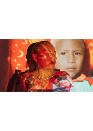 ゴッド・イズ・ア・ウーマンのポスター