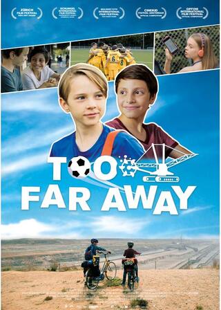 はなれていてものポスター