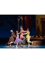 英国ロイヤル・バレエ＆オペラ in シネマ 2024/25『不思議の国のアリス』のポスター