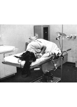 女のことのポスター