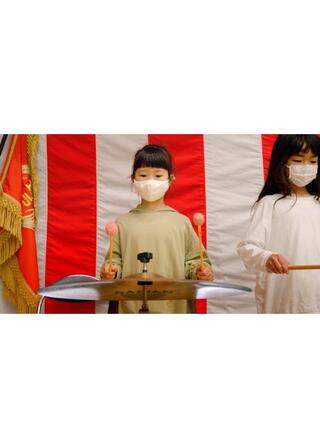 Instruments of a Beating Heartのポスター