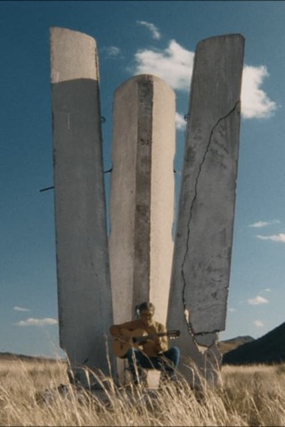 フンヌン・スンダンのポスター