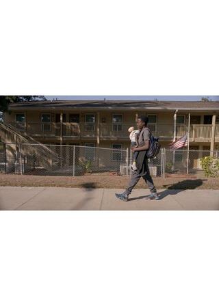 ライフ・アンド・ナッシング・モアのポスター