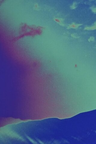 Earthearthearth（原題）のポスター