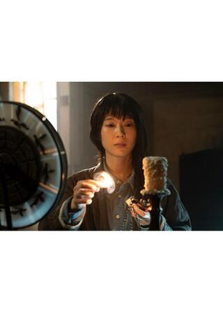 Never After Darkのポスター