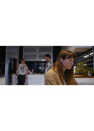 夜に現れた女のポスター