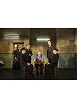 ナショナル・シアター・ライヴ 2017 「ハングメン」のポスター