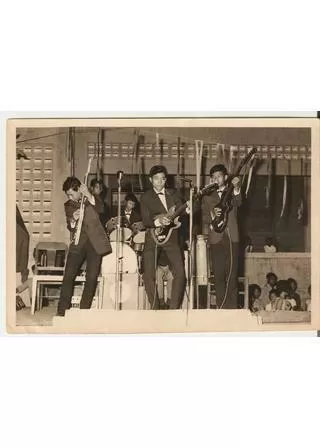 カンボジアの失われたロックンロールのポスター