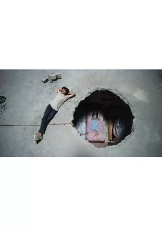 ヌズーフ 魂、水、人々の移動のポスター