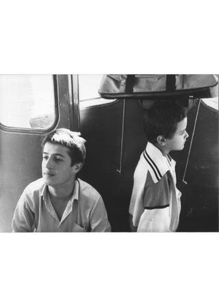 少年、機関車に乗るのポスター