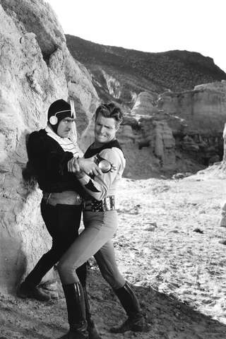 原子未来戦のポスター