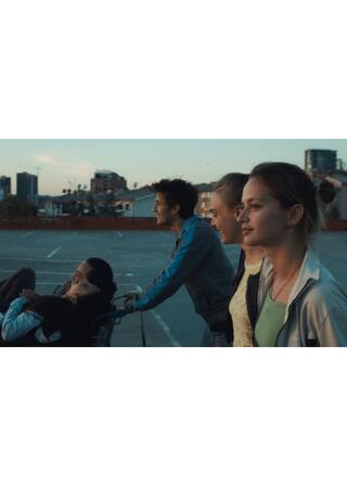 私たちの世界のポスター