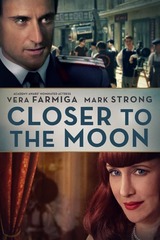 Closer to the Moonのポスター