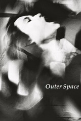 Outer Space（原題）のポスター